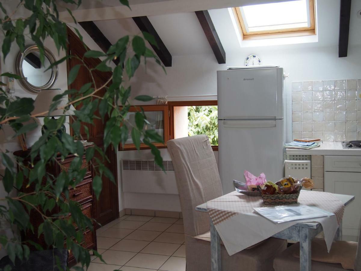 Studio Le Petit Nid D'Amour Meuble Tourisme 3 Etoiles Poggio Santa-Lucia-di-Tallano 外观 照片